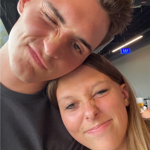 Meet your Posher, Zoey - Picture 12 of 16